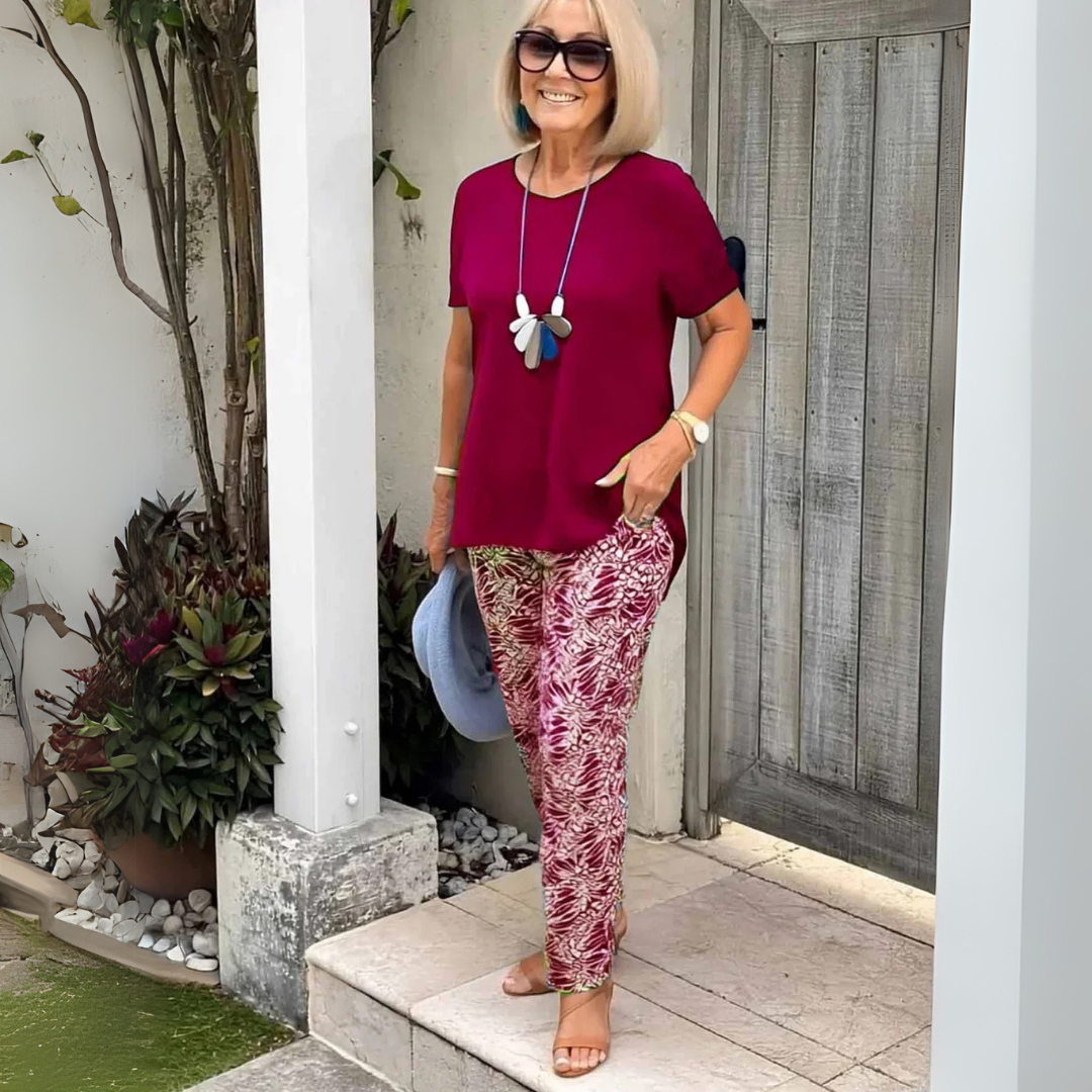 Elegant two-piece set with a beautifully shaped fit